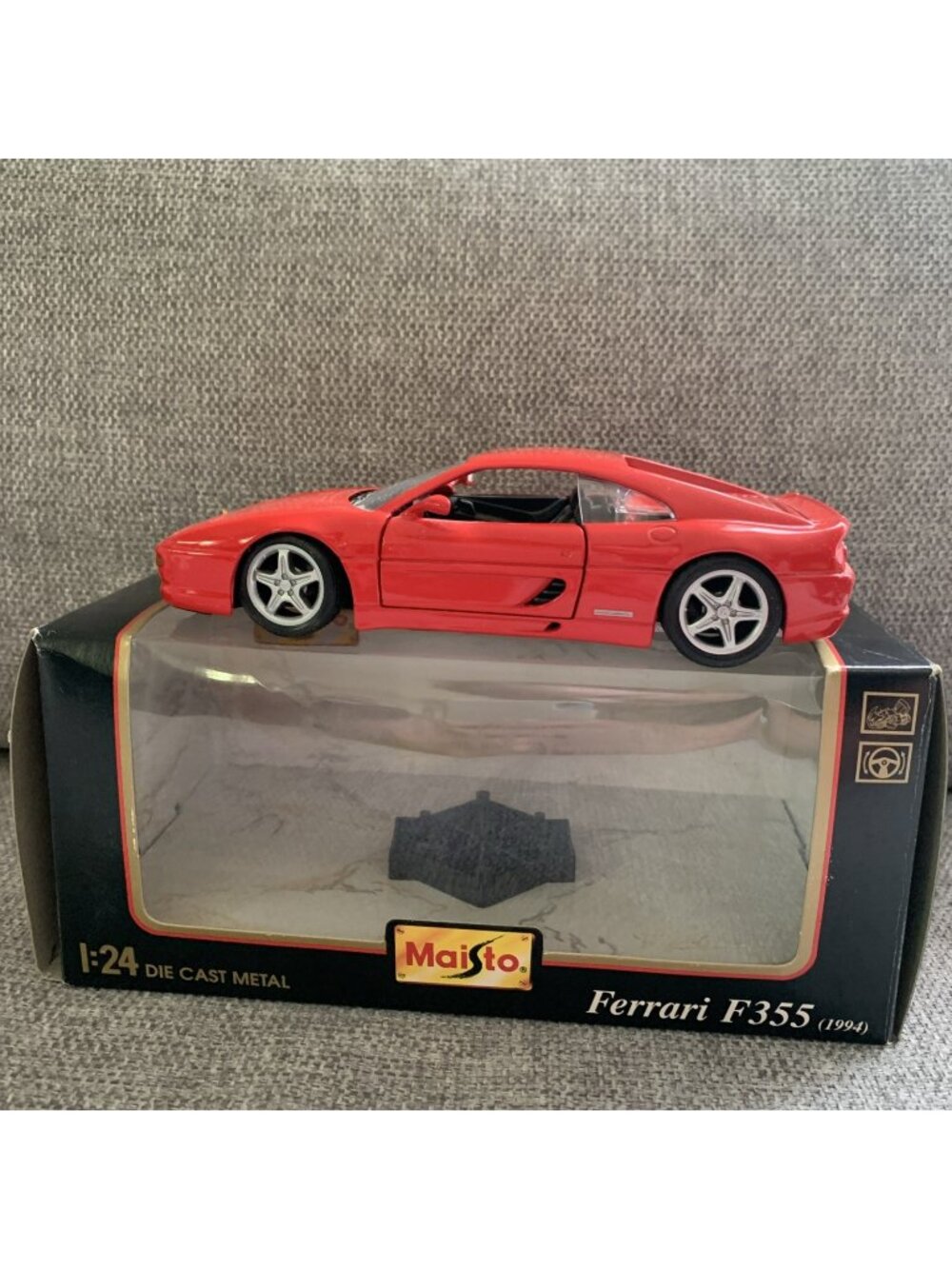 Maisto 1:24 Ferrari F355 1994 Die Cast Metal Special Edition